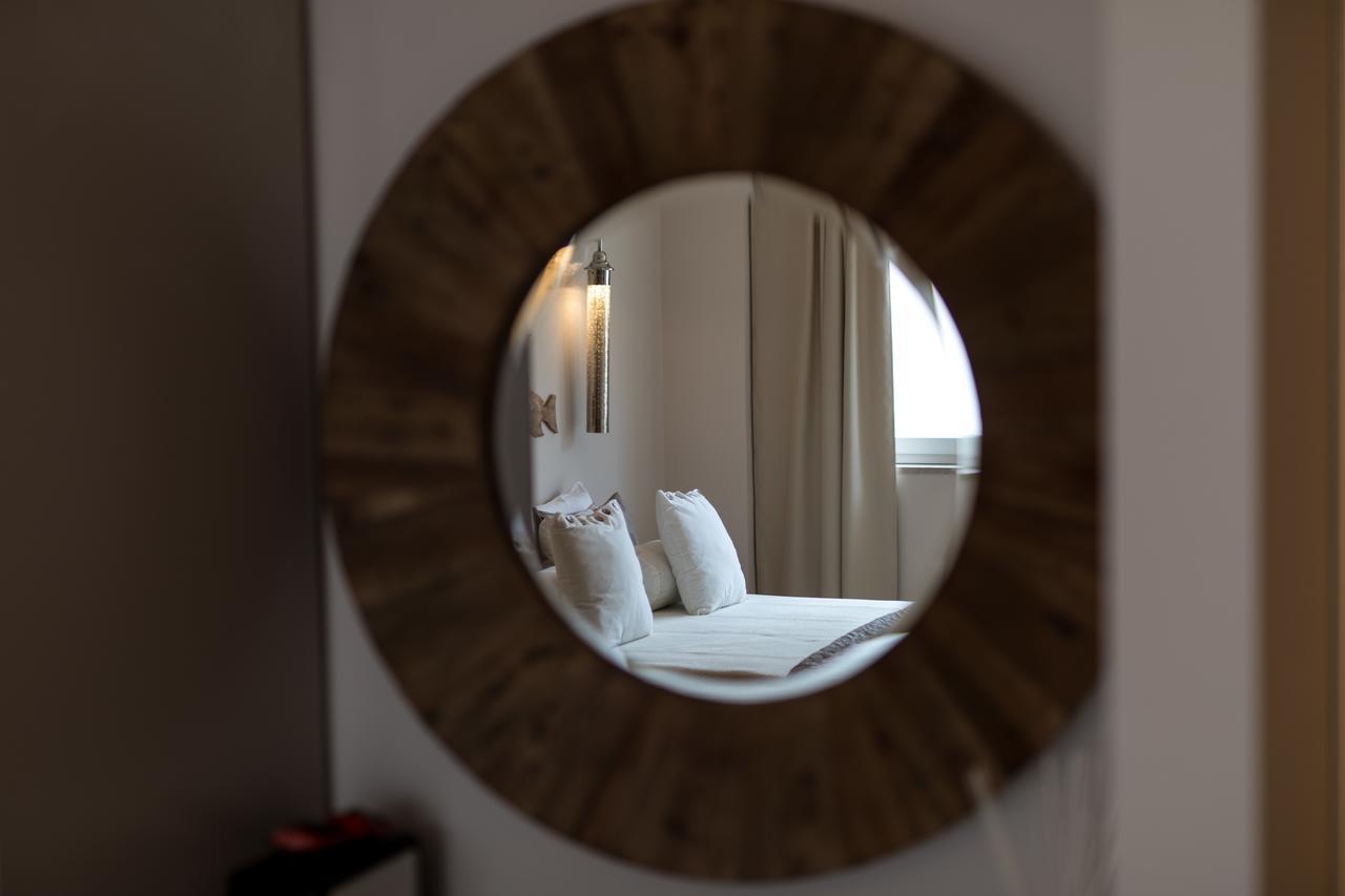 Love&fama Hotel 3*